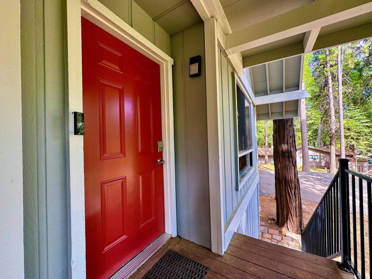 Cabin In The Trees-Game Room Pollock Pines Exterior foto